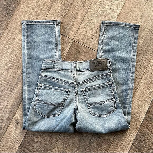 New! Levi’s Denizen Slim Fit Light-Wash Jeans. Size 8. - Picture 2 of 5